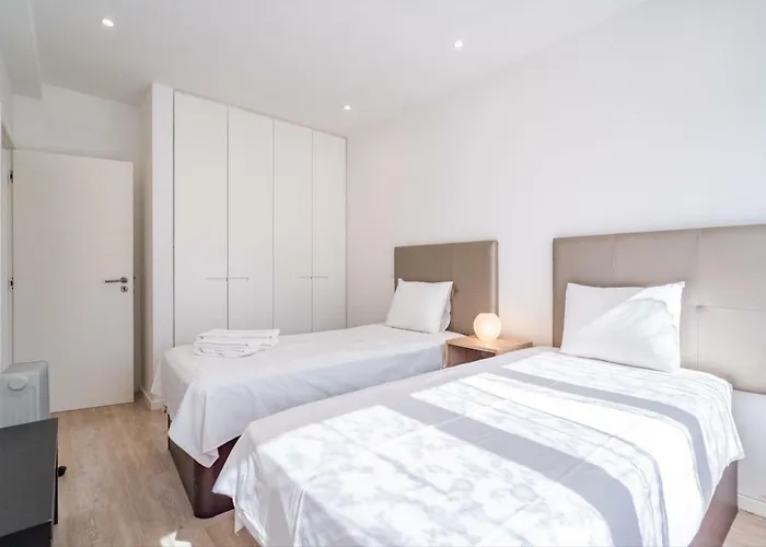 Akicity Lisboa Pearl II
